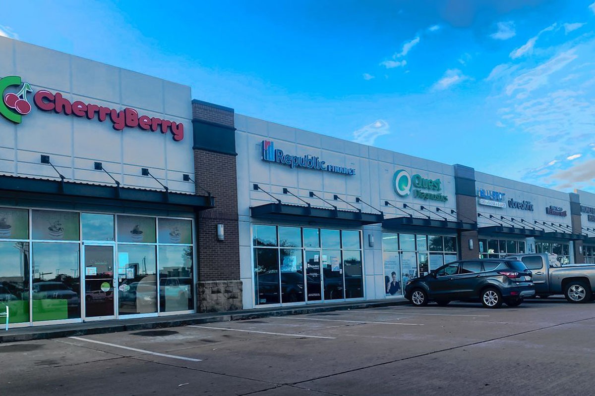 Lake Jackson Retail Center