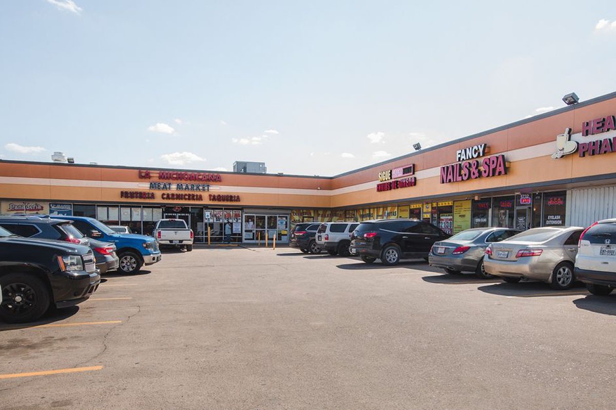 Chimney Rock Central